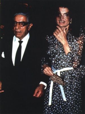 Pictures of Jackie Kennedy dress - Jackie-Onassis and Aristotle.jpg